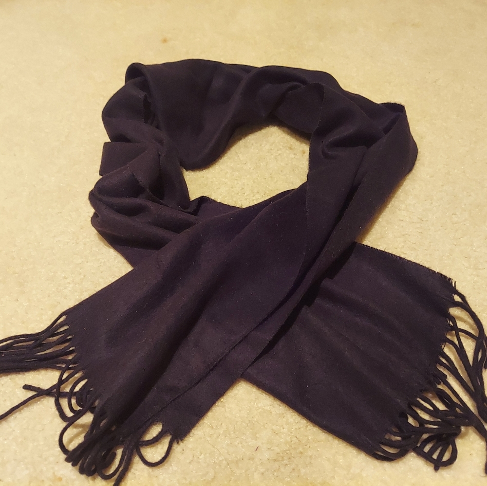 Simple black scarf
